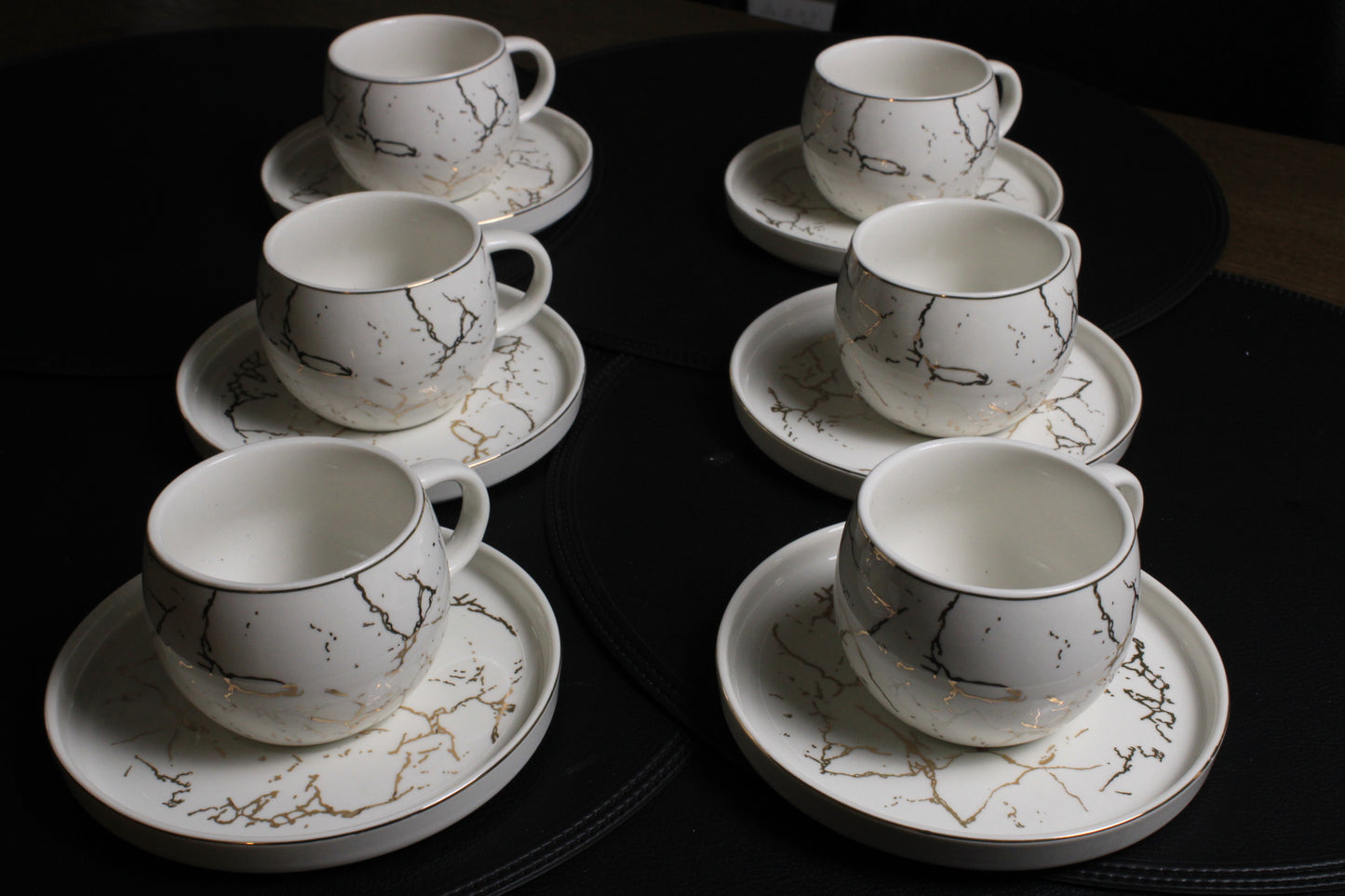 Guldmarmor – Exklusivt Kaffekoppsset med Marmorerad Finish - 12 Delar Set